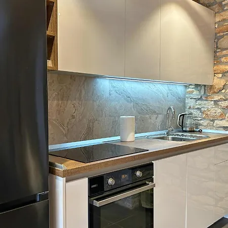 2 Bedroom Gorgeous In *